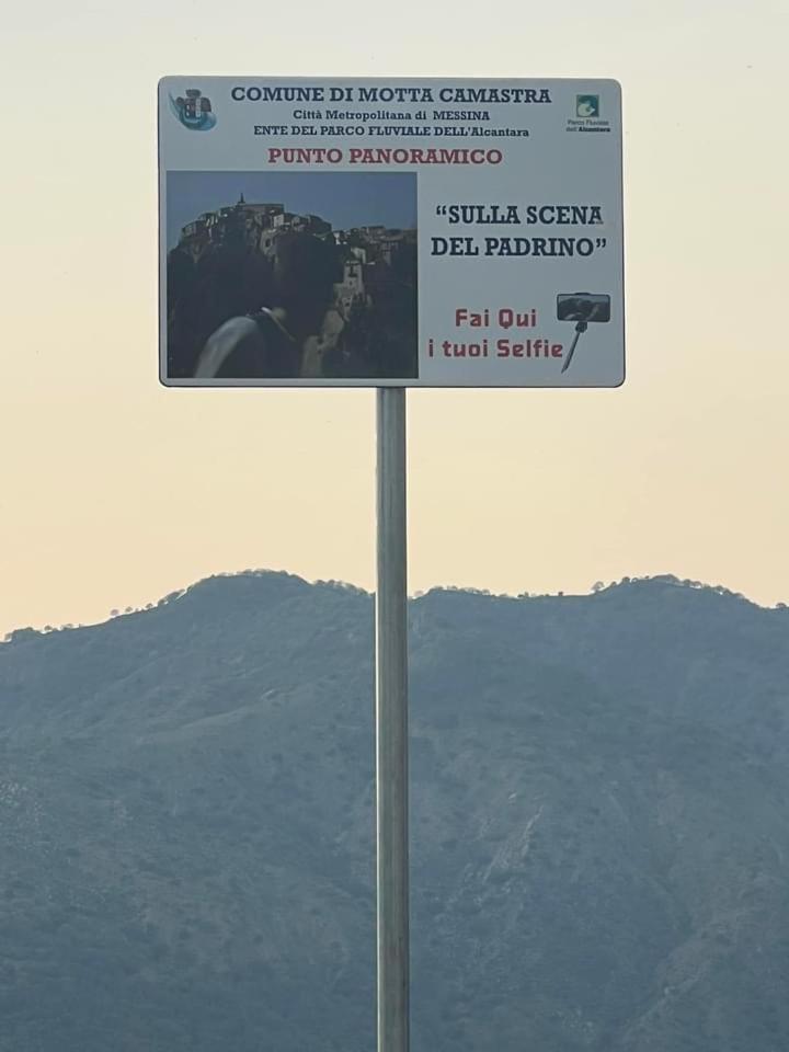 Casa Belvedere Motta Camastra Gole Alcantara Eksteriør bilde